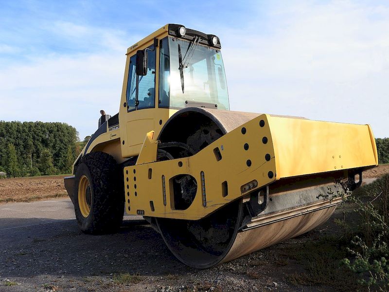 Аренда грунтового катка Bomag BW 219